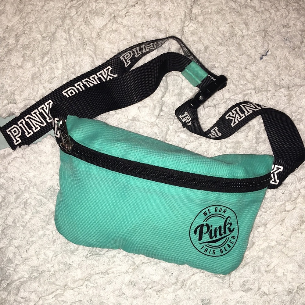 vs fanny pack